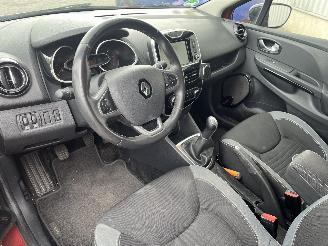 Renault Clio Clio IV Estate/Grandtour (7R) Combi 5-drs 0.9 Energy TCE 90 12V (H4B-4=
08(H4B-B4)) [66kW]  (01-2013/08-2021) picture 16