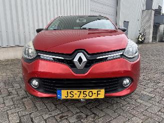 Renault Clio Clio IV Estate/Grandtour (7R) Combi 5-drs 0.9 Energy TCE 90 12V (H4B-4=
08(H4B-B4)) [66kW]  (01-2013/08-2021) picture 9