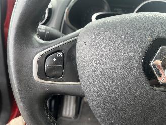 Renault Clio Clio IV Estate/Grandtour (7R) Combi 5-drs 0.9 Energy TCE 90 12V (H4B-4=
08(H4B-B4)) [66kW]  (01-2013/08-2021) picture 23