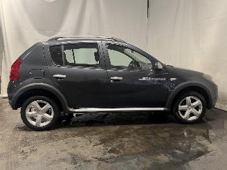 Dacia Sandero Sandero I (BS) Hatchback 1.6 (K7M-710) [64kW]  (06-2008/12-2012) picture 7