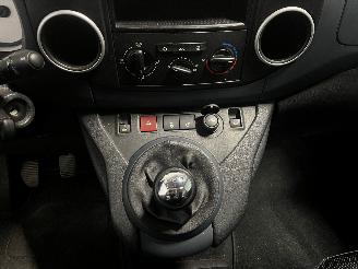 Peugeot Partner Partner Tepee (7A/B/C/D/E/F/G/J/P/S) MPV 1.6 16V Phase 1 (TU5JP4(NFU))=
 [80kW]  (04-2008/02-2012) picture 16
