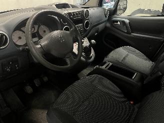 Peugeot Partner Partner Tepee (7A/B/C/D/E/F/G/J/P/S) MPV 1.6 16V Phase 1 (TU5JP4(NFU))=
 [80kW]  (04-2008/02-2012) picture 12