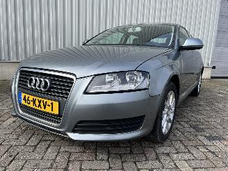 Unfallwagen Audi A3 A3 (8P1) Hatchback 3-drs 1.6 TDI 16V (CAYC) [77kW]  (05-2009/08-2012) 2010/3