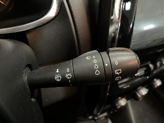Renault Clio Clio IV (5R) Hatchback 5-drs 0.9 Energy TCE 90 12V (H4B-400(H4B-A4)) [=
66kW]  (11-2012/08-2021) picture 18