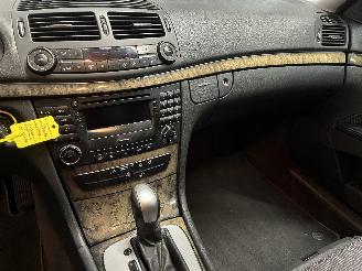 Mercedes E-klasse E (W211) Sedan 2.6 E-240 V6 18V (M112.913) [130kW]  (03-2002/12-2008) picture 22