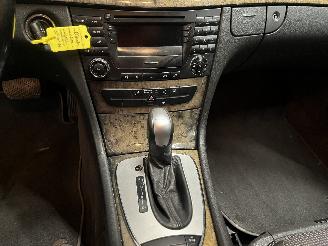 Mercedes E-klasse E (W211) Sedan 2.6 E-240 V6 18V (M112.913) [130kW]  (03-2002/12-2008) picture 23