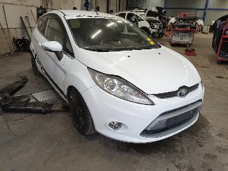 Ford Fiesta Fiesta 6 (JA8) Hatchback 1.6 TDCi 16V 90 (HHJC) [66kW]  (06-2008/12-20=
12) picture 2