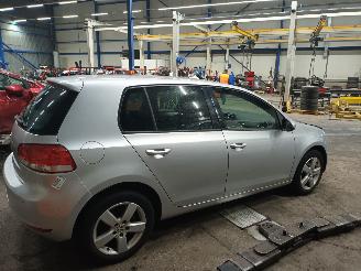 Volkswagen Golf Golf VI (5K1) Hatchback 1.2 TSI BlueMotion (CBZB) [77kW]  (11-2008/11-=
2012) picture 3