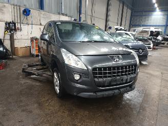 Peugeot 3008 3008 I (0U/HU) MPV 1.6 HDiF 16V (DV6C(9HD)) [84kW]  (03-2013/08-2016) picture 2