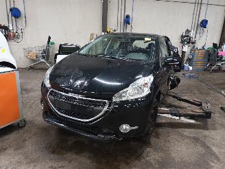 Peugeot 208 208 I (CA/CC/CK/CL) Hatchback 1.2 Vti 12V PureTech 82 (EB2F(HMZ)) [60k=
W]  (03-2012/12-2019) picture 1