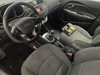 Kia Rio Rio III (UB) Hatchback 1.2 CVVT 16V (G4LA5) [63kW]  (09-2011/12-2017) picture 14