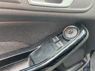 Ford Fiesta Fiesta 6 (JA8) Hatchback 1.0 SCI 12V 80 (P4JC) [59kW]  (10-2012/06-201=
7) picture 13