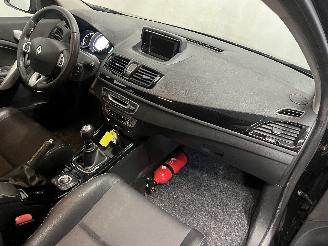 Renault Mégane Megane III Berline (BZ) Hatchback 5-drs 1.5 dCi 110 (K9K-636(K9K-A6)) =
[81kW]  (02-2009/02-2016) picture 9