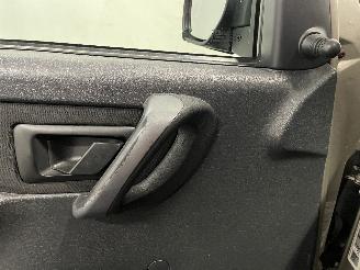 Peugeot Partner Partner Combispace MPV 1.4 (TU3JP(KFW)) [55kW]  (06-1996/12-2015) picture 17
