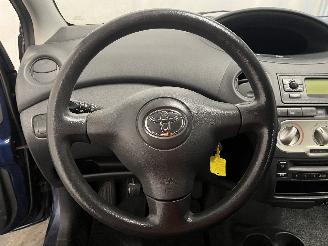 Toyota Yaris Yaris (P1) Hatchback 1.3 16V VVT-i (2SZFE) [64kW]  (04-2002/09-2005) picture 21