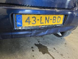 Toyota Yaris Yaris (P1) Hatchback 1.3 16V VVT-i (2SZFE) [64kW]  (04-2002/09-2005) picture 22