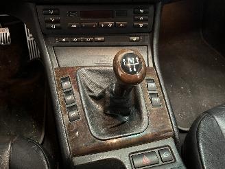 BMW 3-serie 3 serie (E46/2C) Cabrio 325 Ci 24V (M54-B25(256S5)) [141kW]  (09-2000/=
08-2006) picture 17