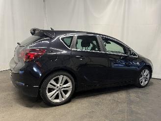 Opel Astra Astra J (PC6/PD6/PE6/PF6) Hatchback 5-drs 1.4 Turbo 16V (A14NEL(Euro 5=
)) [88kW]  (10-2010/10-2015) picture 6