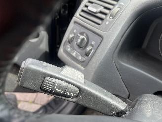 Volvo V-50 V50 (MW) Combi 1.6 D 16V (D4164T) [81kW]  (01-2005/12-2011) picture 13