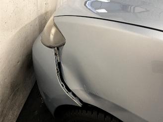 Mazda  3 (BK12) Sedan 1.6i 16V (Z601) [77kW]  (02-2004/06-2009) picture 11