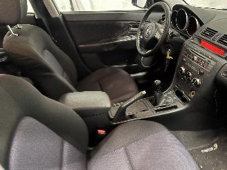 Mazda  3 (BK12) Sedan 1.6i 16V (Z601) [77kW]  (02-2004/06-2009) picture 13