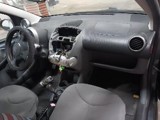 Citroën C1 C1 Hatchback 1.0 12V (1KR-FE(CFB)) [50kW]  (06-2005/09-2014) picture 5