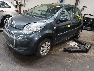 demontáž osobní automobily Citroën C1 C1 Hatchback 1.0 12V (1KR-FE(CFB)) [50kW]  (06-2005/09-2014) 2010/5