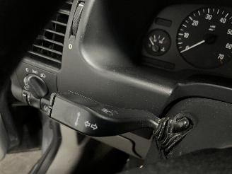 Opel Zafira Zafira (F75) MPV 1.6 16V (Z16XE(Euro 4)) [74kW]  (04-1999/06-2005) picture 16