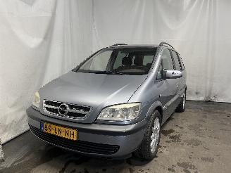 Vaurioauto  passenger cars Opel Zafira Zafira (F75) MPV 1.6 16V (Z16XE(Euro 4)) [74kW]  (04-1999/06-2005) 2003/3