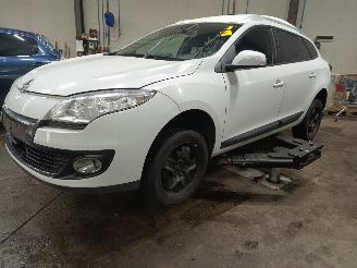 disassembly passenger cars Renault Mégane Megane III Grandtour (KZ) Combi 5-drs 1.5 dCi 110 (K9K-837(K9K-N8)) [8=
1kW]  (02-2009/04-2016) 2012/8