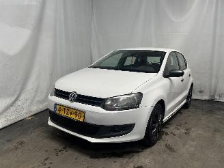 Damaged car Volkswagen Polo Polo V (6R) Hatchback 1.2 TDI 12V BlueMotion (CFWA(Euro 5)) [55kW]  (1=
0-2009/05-2014) 2013/3