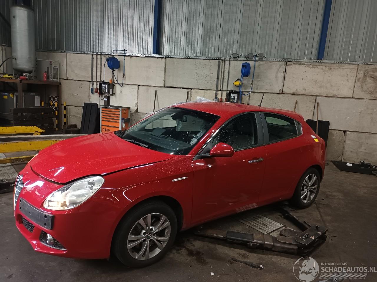 Alfa Romeo Giulietta Giulietta (940) Hatchback 1.4 TB 16V MultiAir (940.A.2000) [125kW]  (0=
4-2010/10-2018)