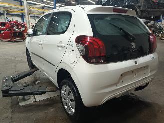 Peugeot 108 108 Hatchback 1.0 12V (1KRFE(CFB)) [51kW]  (05-2014/...) picture 4