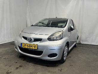 Schadeauto Toyota Aygo Aygo (B10) Hatchback 1.0 12V VVT-i (1KR-FE) [50kW]  (07-2005/05-2014) 2010/1