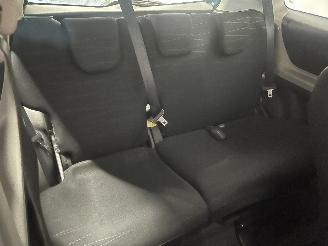 Toyota Yaris Yaris II (P9) Hatchback 1.3 16V VVT-i (2SZFE) [64kW]  (08-2005/11-2010=
) picture 13