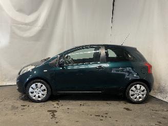 Toyota Yaris Yaris II (P9) Hatchback 1.3 16V VVT-i (2SZFE) [64kW]  (08-2005/11-2010=
) picture 4