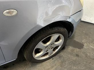 Mazda 2 2 (NB/NC/ND/NE) Hatchback 1.4 16V (FXJA) [58kW]  (04-2003/06-2007) picture 10