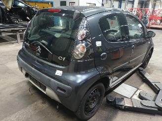 Citroën C1 C1 Hatchback 1.0 12V (384F(CFA)) [50kW]  (06-2005/09-2014) picture 3