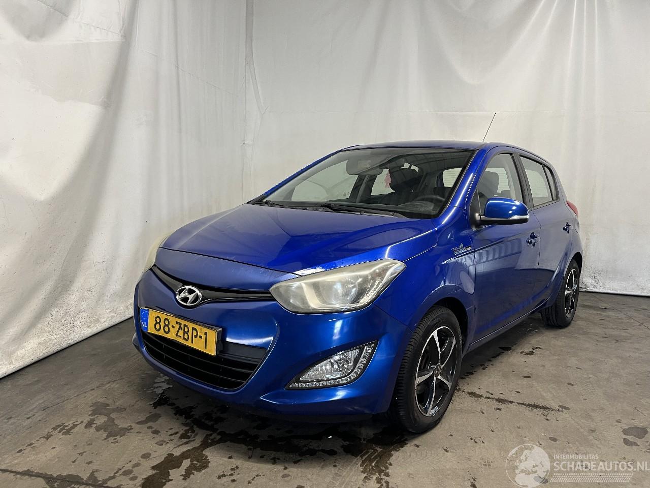 Hyundai I-20 i20 Hatchback 1.2i 16V (G4LA) [63kW]  (03-2012/12-2015)