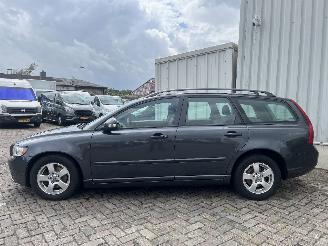 Volvo V-50 V50 (MW) Combi 1.6 D 16V (D4164T) [81kW]  (01-2005/12-2011) picture 4