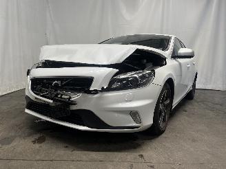 krockskadad bil auto Volvo V-40 V40 (MV) Hatchback 5-drs 2.0 D2 16V (D4204T8(Euro 6b)) [88kW]  (02-201=
5/08-2019) 2015/12