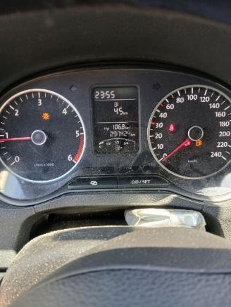 Volkswagen Polo Polo V (6R) Hatchback 1.2 TDI 12V BlueMotion (CFWA(Euro 5)) [55kW]  (1=
0-2009/05-2014) picture 2