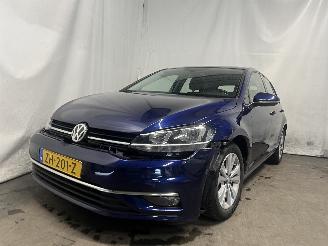 Damaged car Volkswagen Golf Golf VII (AUA) Hatchback 1.0 TSI 12V BlueMotion (DKRF) [85kW]  (05-201=
5/08-2020) 2019/6