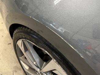 Audi A4 A4 Avant (B9) Combi 2.0 TDI Ultra 16V (DEUA) [110kW]  (08-2015/09-2018=
) picture 11