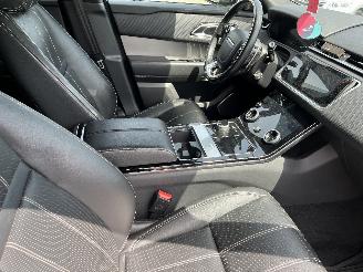 Land Rover  Range Rover Velar (LY) Terreinwagen 2.0 D240 AWD (204DTA(AJ20D4)) [177=
kW]  (03-2017/...) picture 9
