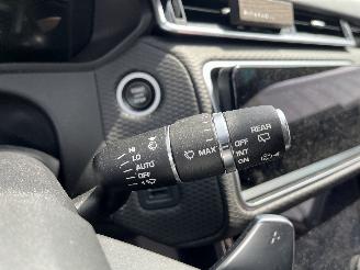 Land Rover  Range Rover Velar (LY) Terreinwagen 2.0 D240 AWD (204DTA(AJ20D4)) [177=
kW]  (03-2017/...) picture 16