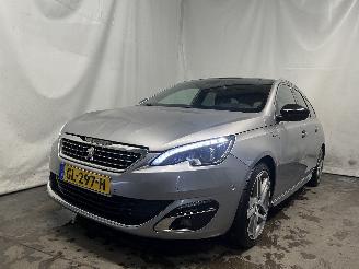 skadebil auto Peugeot 308 308 SW (L4/L9/LC/LJ/LR) Combi 5-drs 1.2 12V e-THP PureTech 130 (EB2DTS=
(HNY)) [96kW]  (03-2014/06-2021) 2015/6