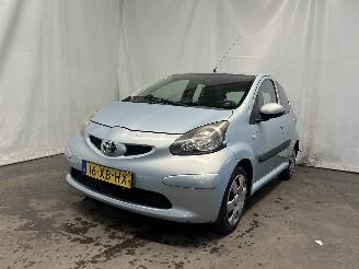 škoda osobní automobily Toyota Aygo Aygo (B10) Hatchback 1.0 12V VVT-i (1KR-FE) [50kW]  (07-2005/05-2014) 2007/3