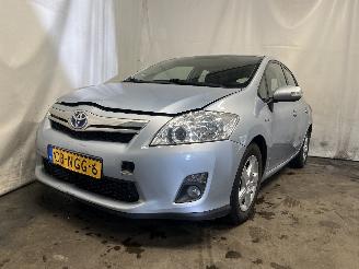Vaurioauto  passenger cars Toyota Auris Auris (E15) Hatchback 1.8 16V HSD Full Hybrid (2ZRFXE) [100kW]  (09-20=
10/09-2012) 2010/9