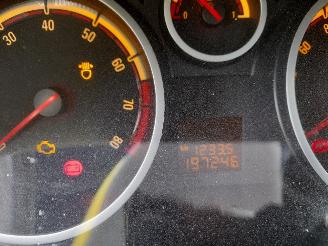 Opel Corsa Corsa D Hatchback 1.4 16V Twinport (A14XER(Euro 5)) [74kW]  (12-2009/0=
8-2014) picture 2
